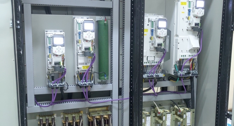 Tủ truyền động AC