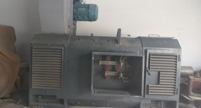 MOTOR DC 370kW/440V 650/1300 rpm